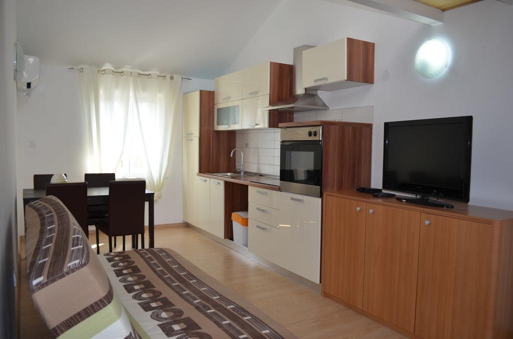 Apartments Matej & Irena Cres Room photo